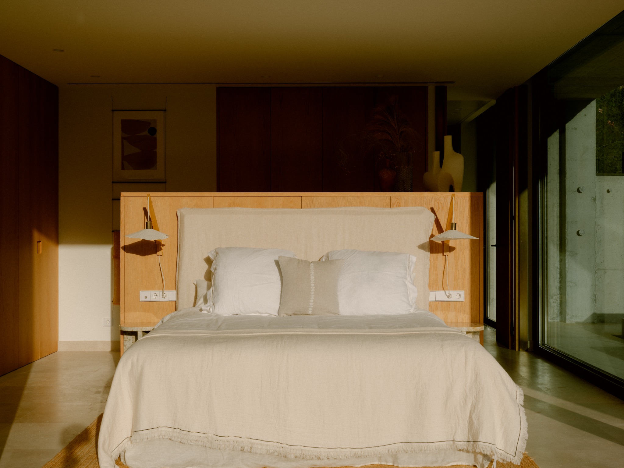 Sunlit principal bedroom at Villa Escondida